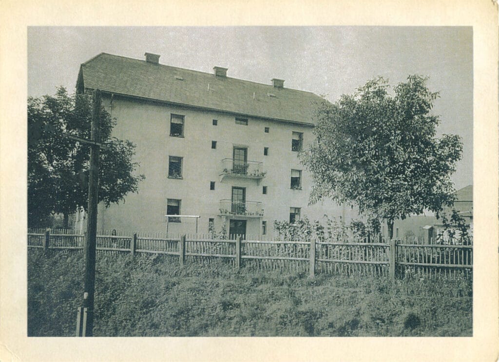 „Hunderterhaus